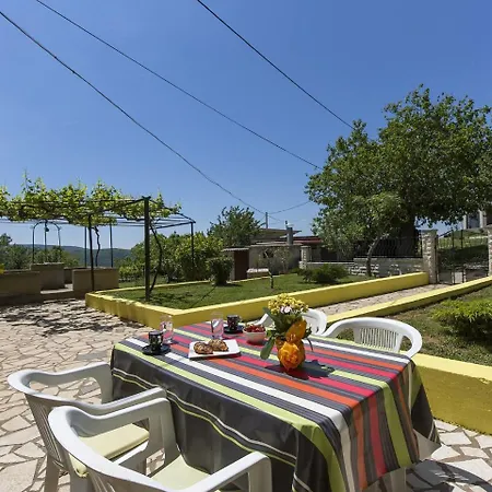 בית נופש Casa Mai *
