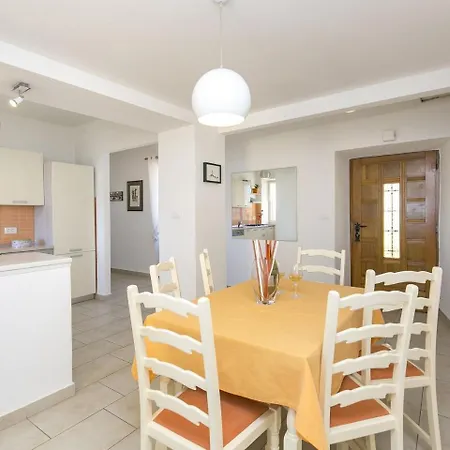 Casa Mai בית נופש Brovinje